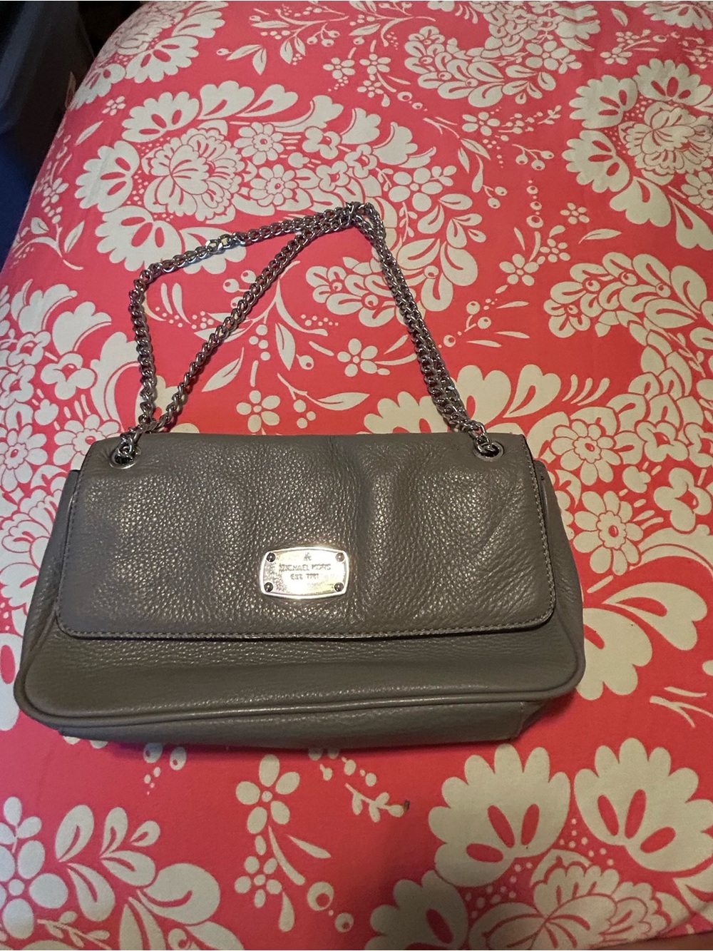 Michael Kors Classic Pebbled Leather Shoulder Bag in Gray
